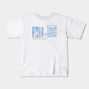 Foiling the day away Kids T-Shirt
